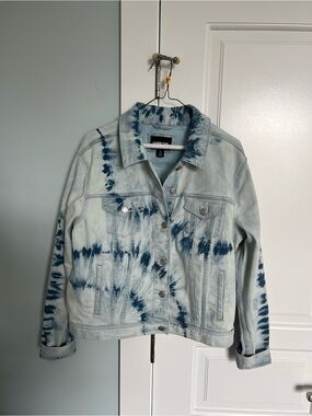 Lands' End Women's Light Blue and Navy Tie-Dye Denim Jacket